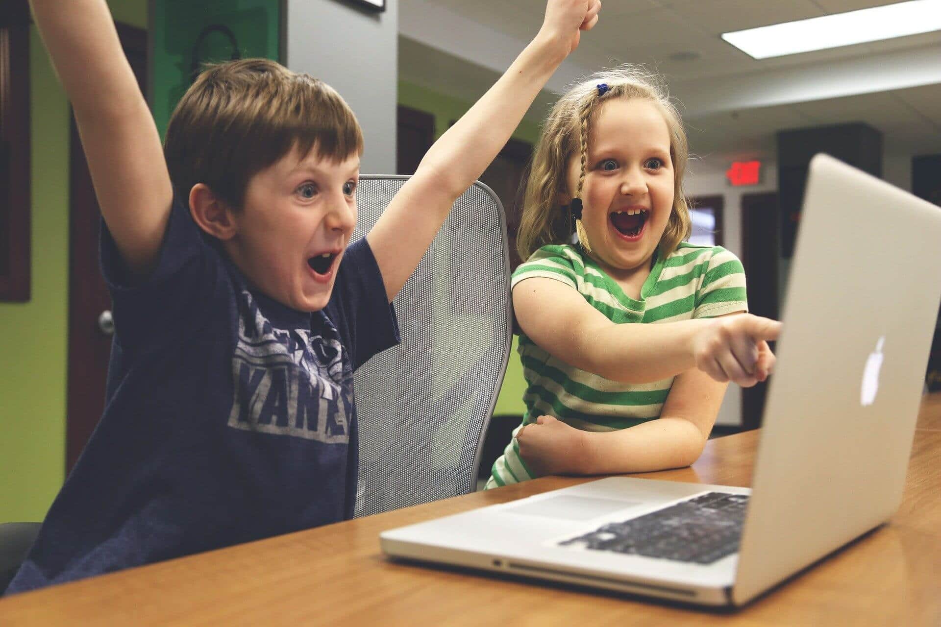 the dangers of posting your kids photos on social media